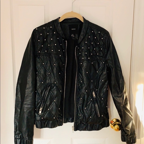 Forever 21 Jackets & Blazers - Forever21 Black Leather Jacket